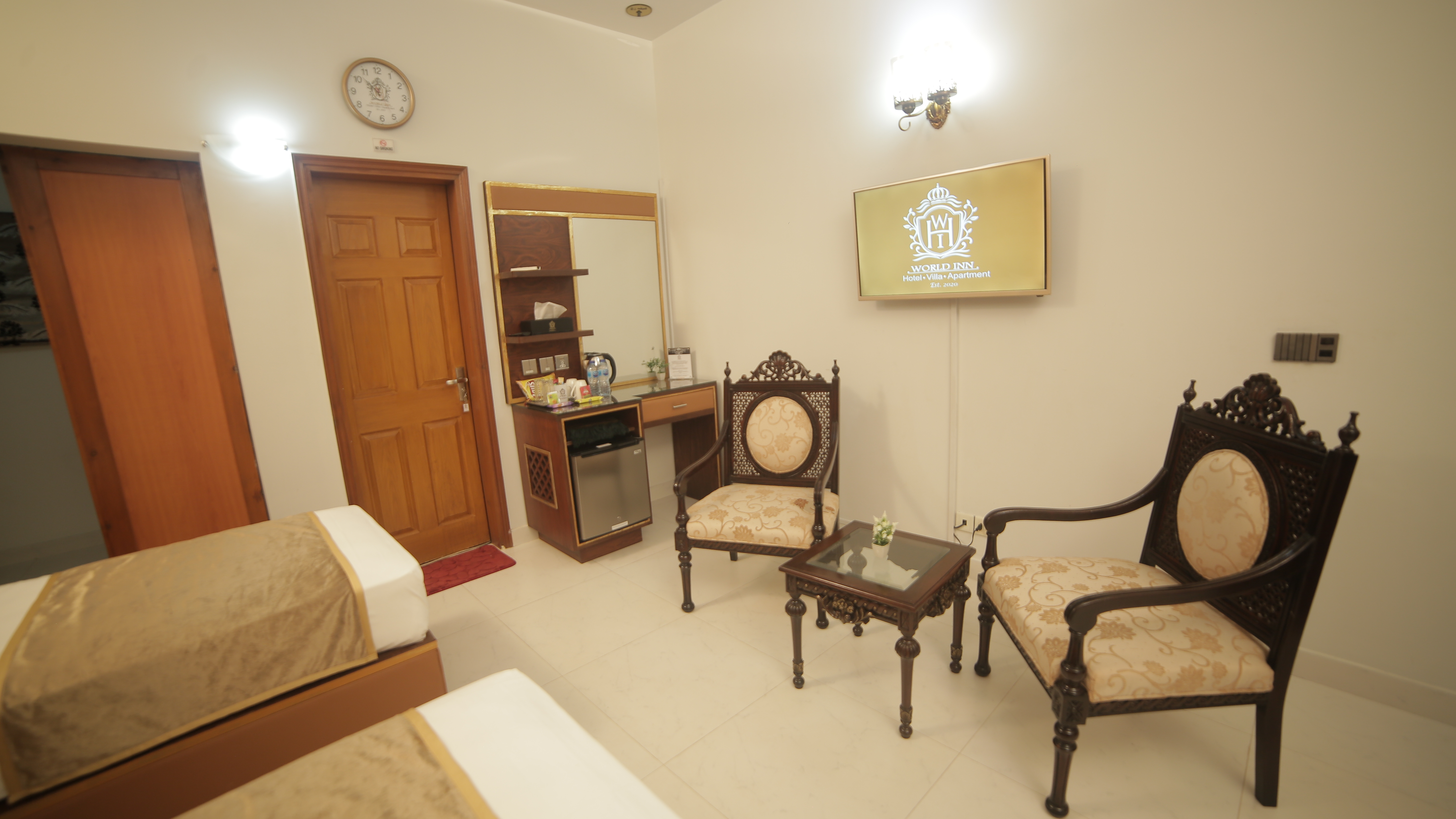 Executive Triplet Room 5